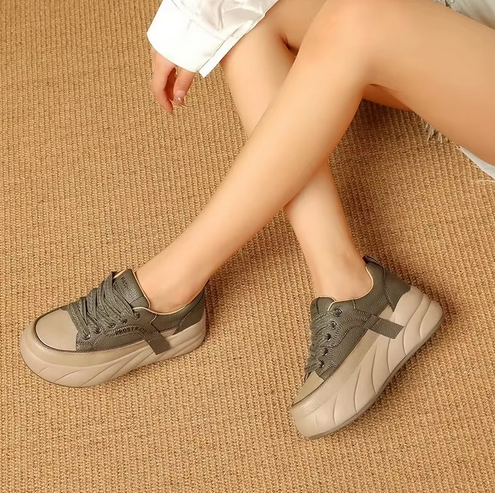 נעלי פלטפורמה נוחות במיוחד למראה טרנדי