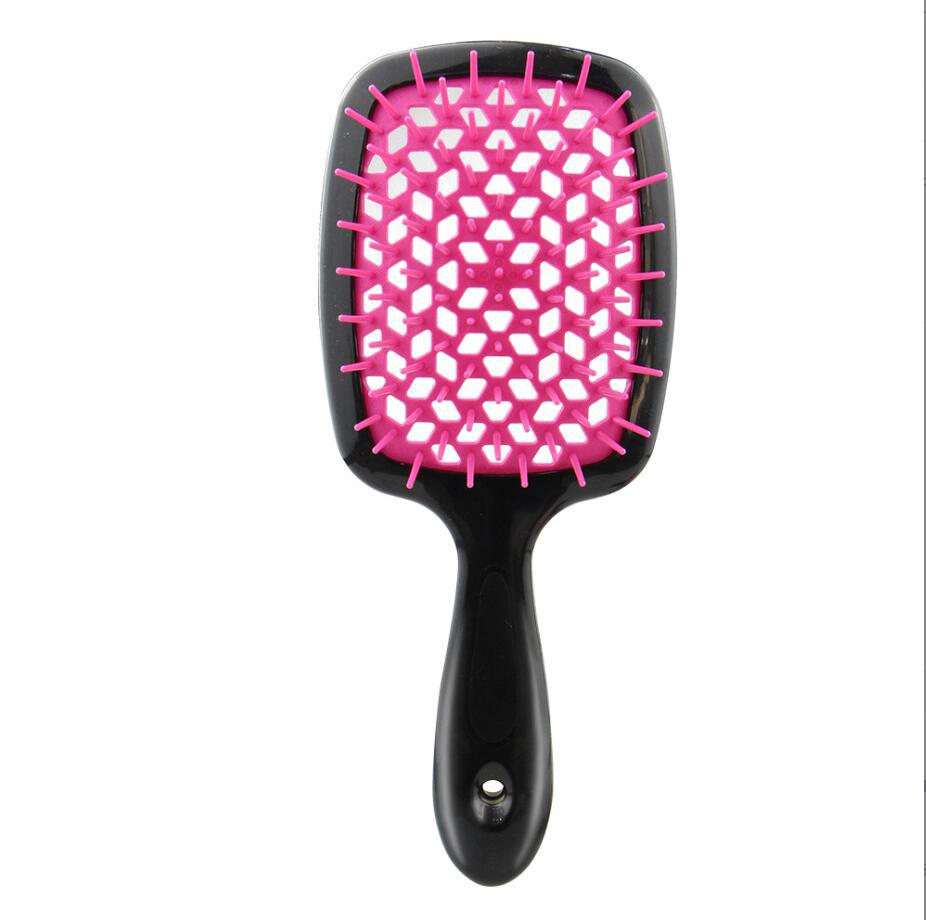 Detangling brush that removes knots painlessly 