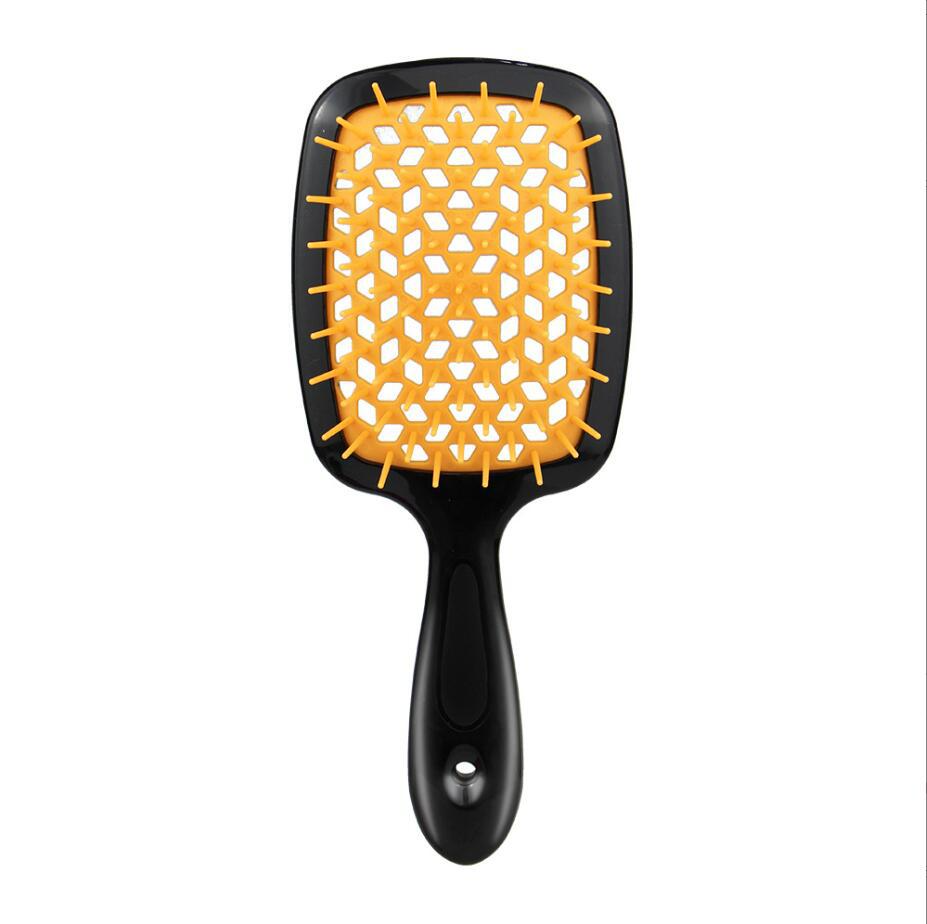 Detangling brush that removes knots painlessly 